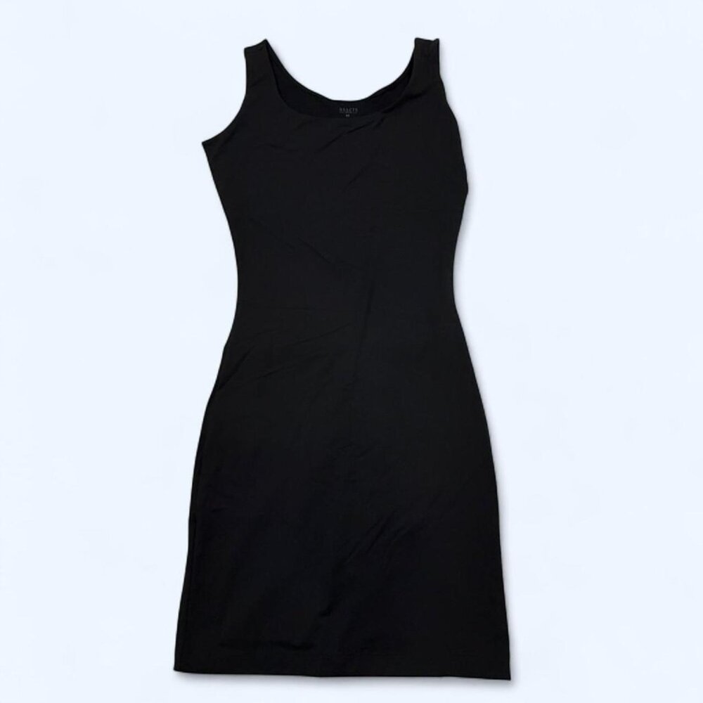 Spanx Assets Shaping Tank Slip Size M Black Scoop Neck Neutral Layer
